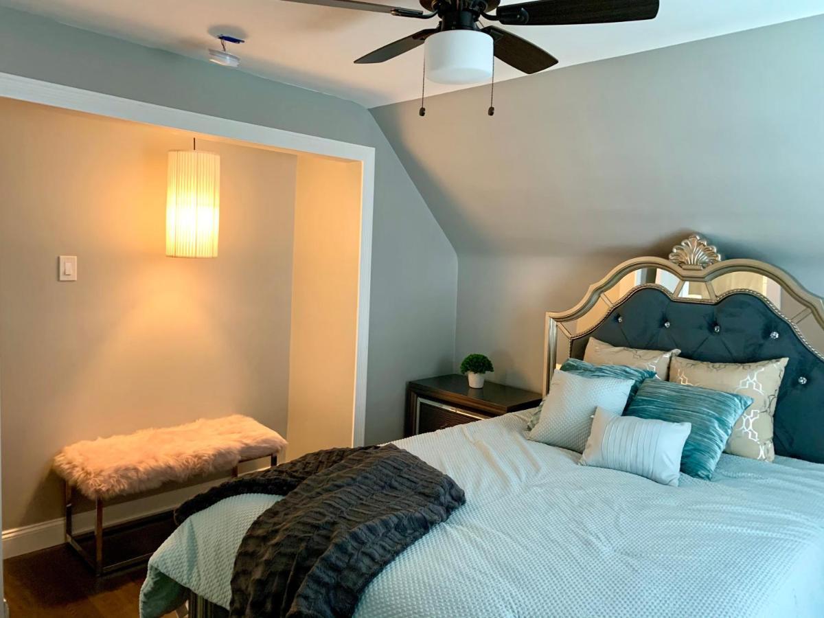 The Oakwood Cottage- With Private Yard & Parking, Minutes From Falls & Casino By Niagara Hospitality Niagarafälle Exterior foto