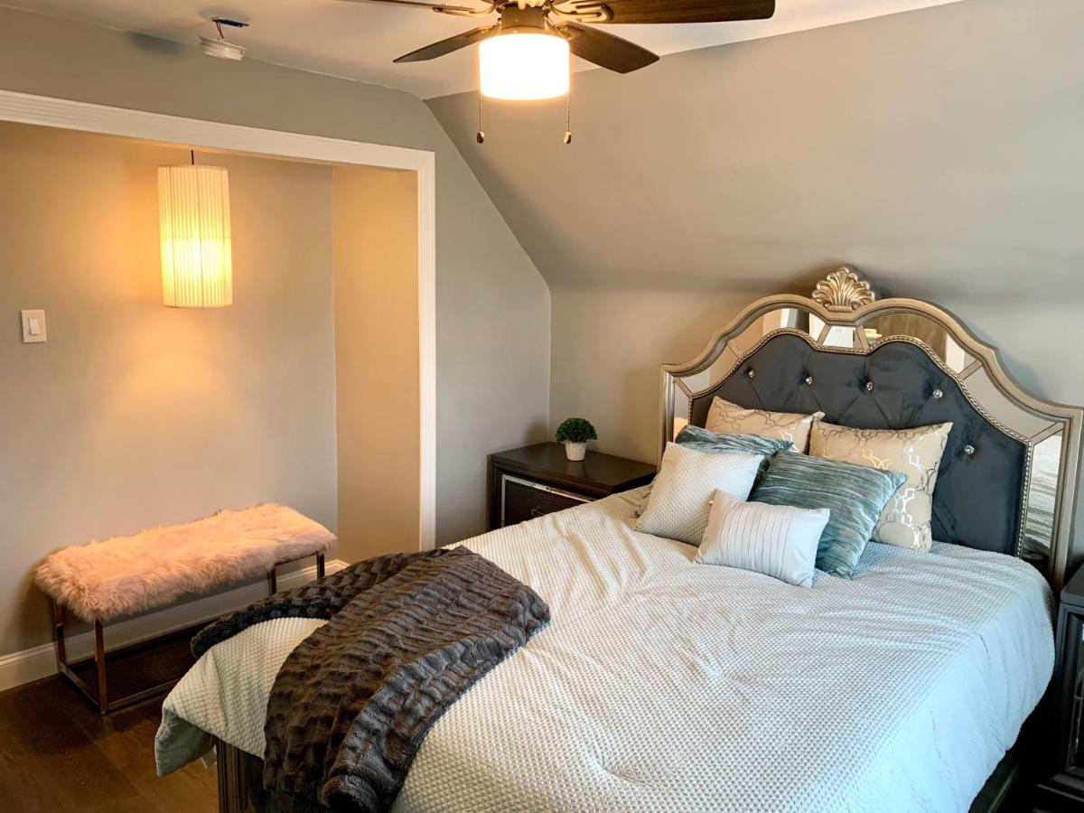 The Oakwood Cottage- With Private Yard & Parking, Minutes From Falls & Casino By Niagara Hospitality Niagarafälle Exterior foto